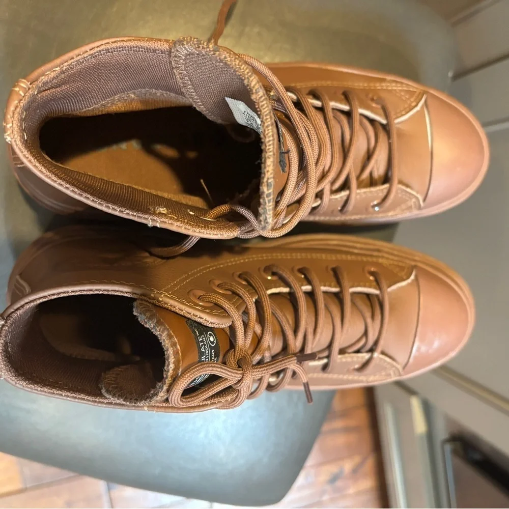 Womens Converse Chuck Taylor All Star Lugged Heel Platform Waterproof Brown 7.5